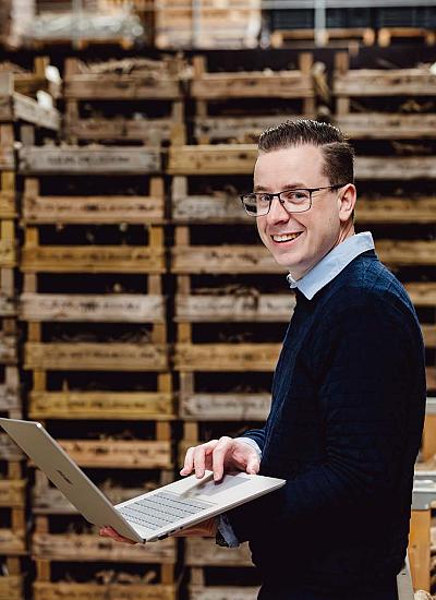 li8 7969 lilian fotografie smart bulb software c.s. weijers hillegom 2024 04 16 verbeterd nr